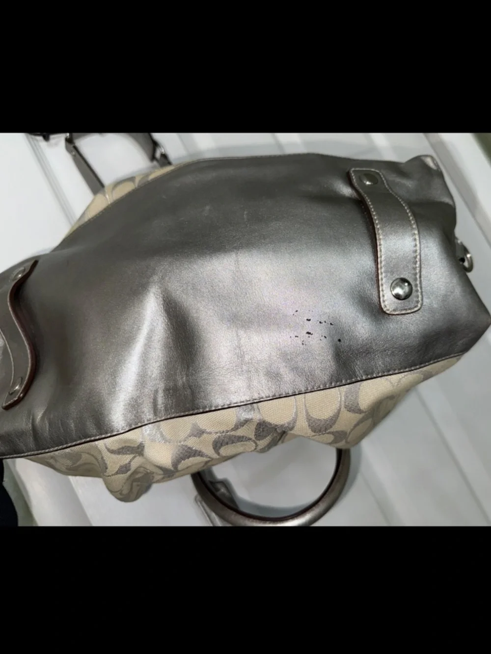 Coach Signature Hobo Handbag in Metallic Silver Zipper Closure Adjustable Strap - Picture 6 of 10